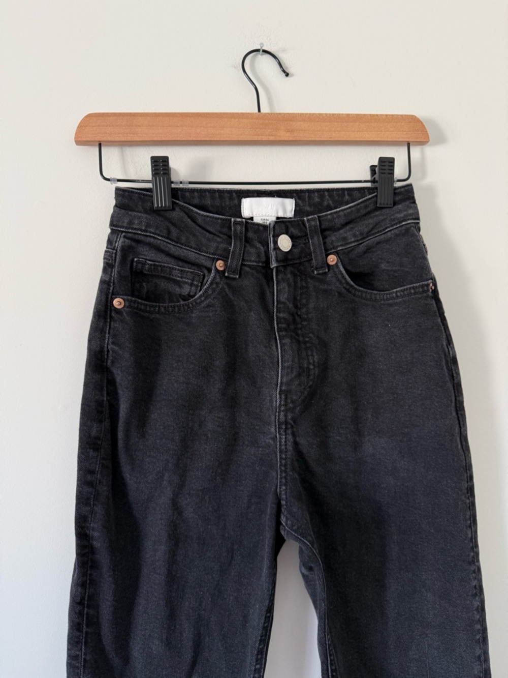 H&M “Mom Jeans” High Rise Black Straight Jeans (size 2) - Picture 2 of 4
